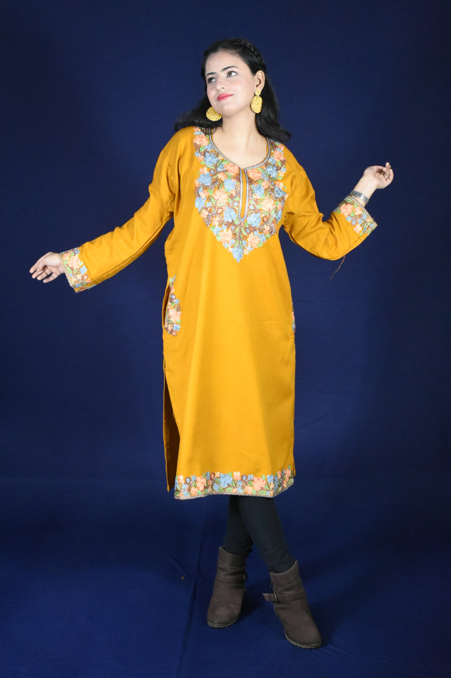 MUSTARD KASHMIRI PHERAN