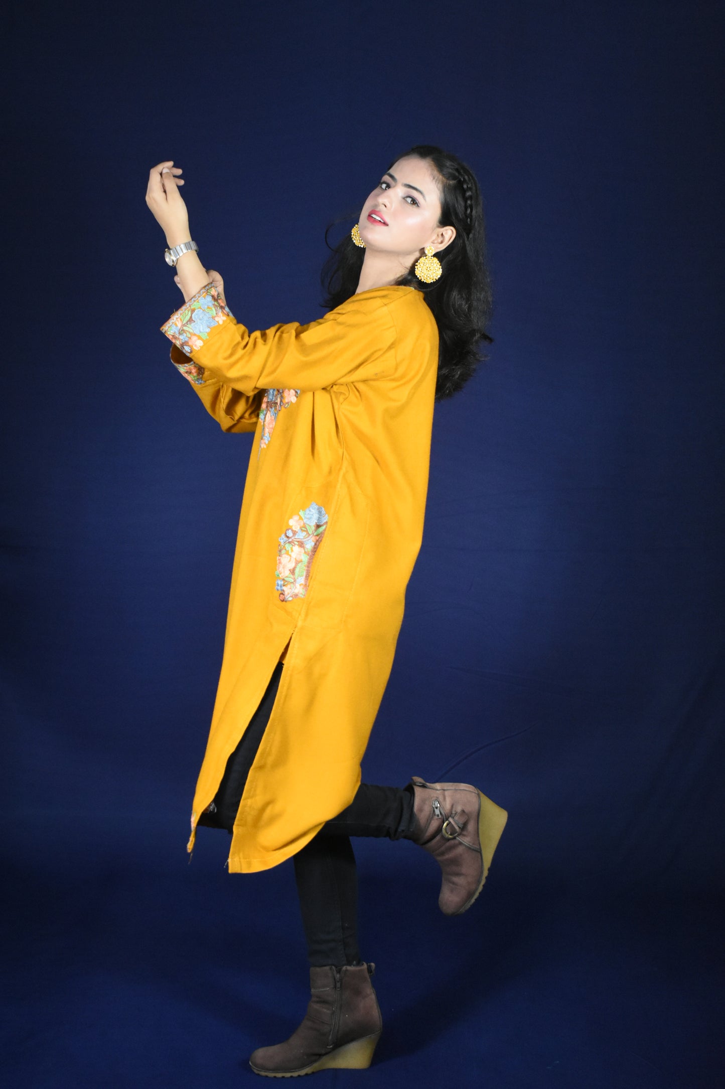 MUSTARD KASHMIRI PHERAN