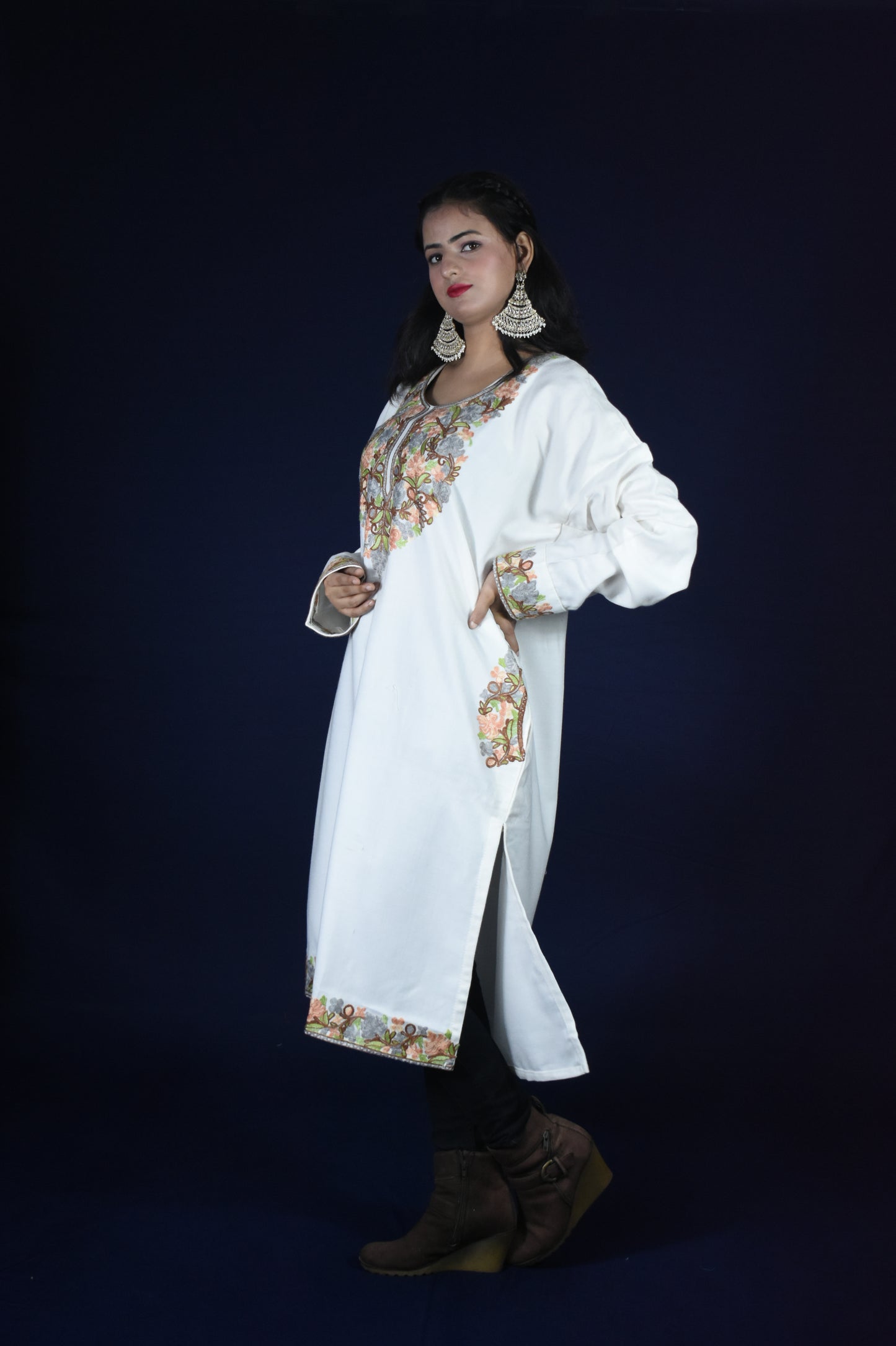 OFF WHITE KASHMIRI PHERAN
