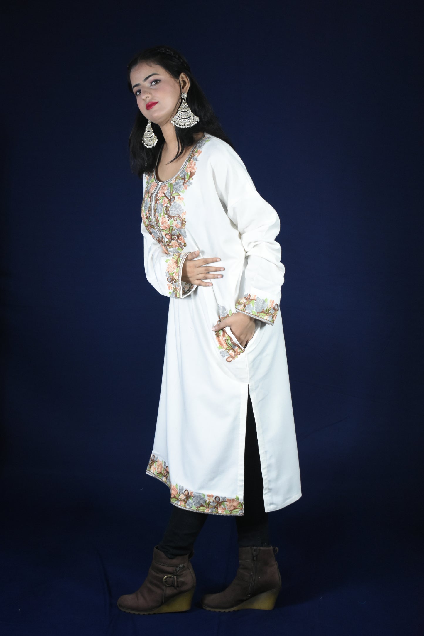 OFF WHITE KASHMIRI PHERAN