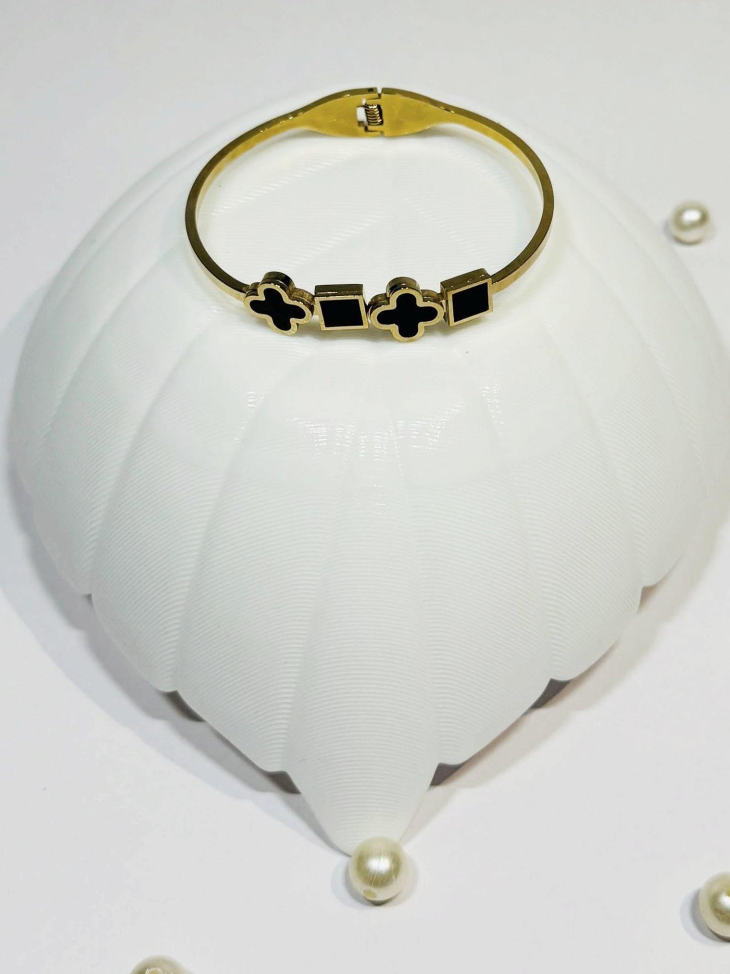Stainless Steel Gold Plated Clover Bracelet