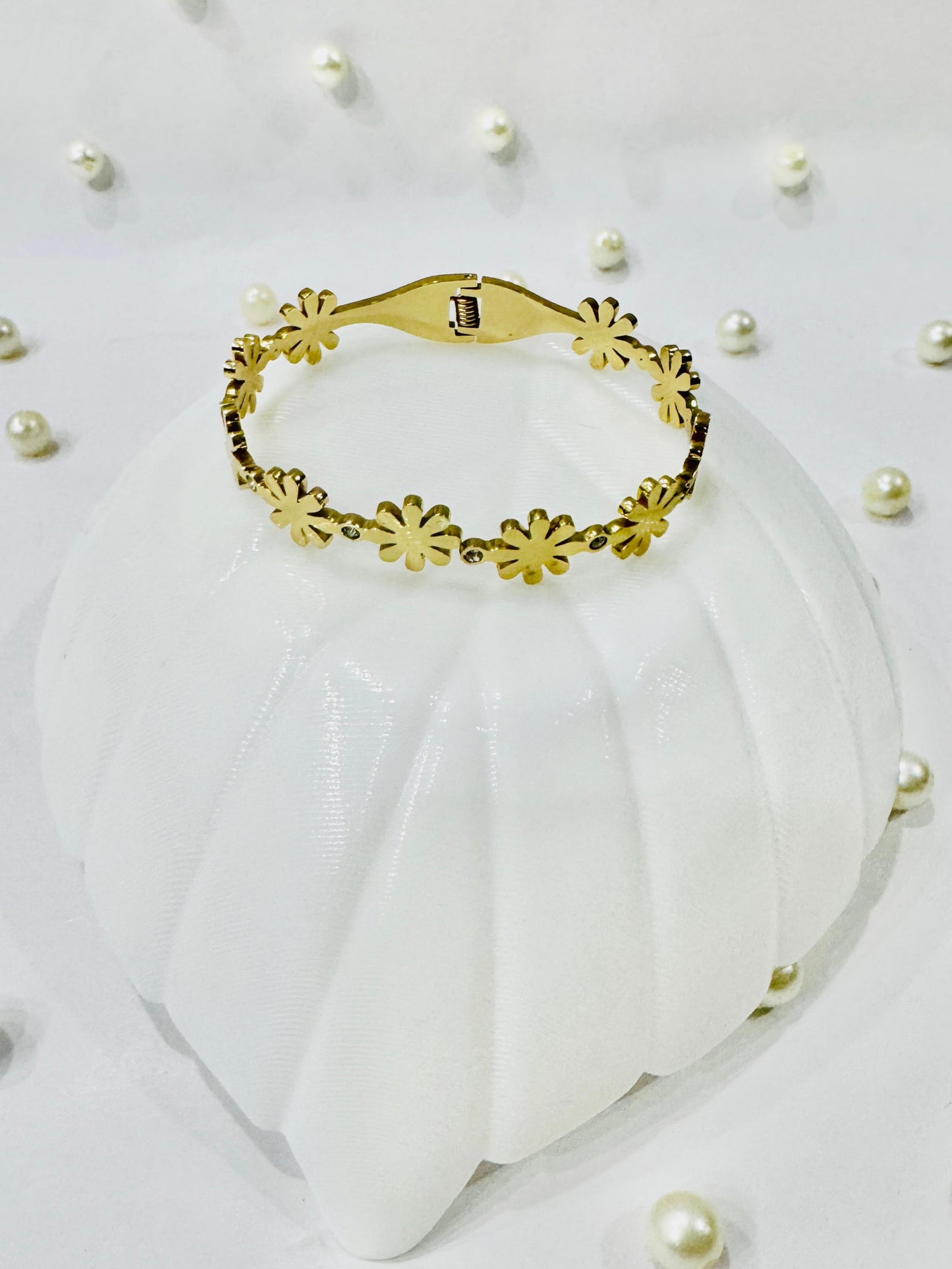 Daisy Floral Bracelet