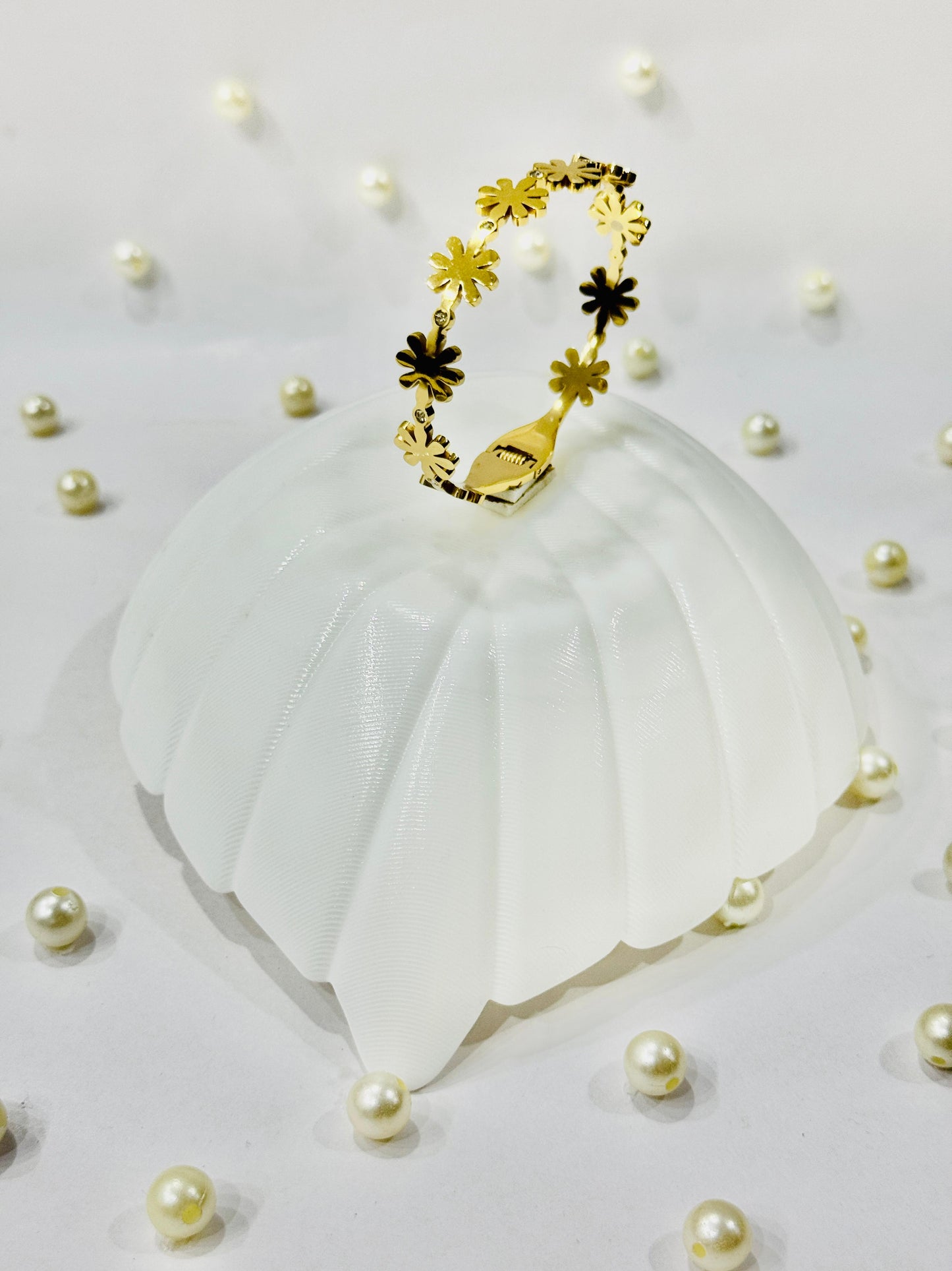 Daisy Floral Bracelet