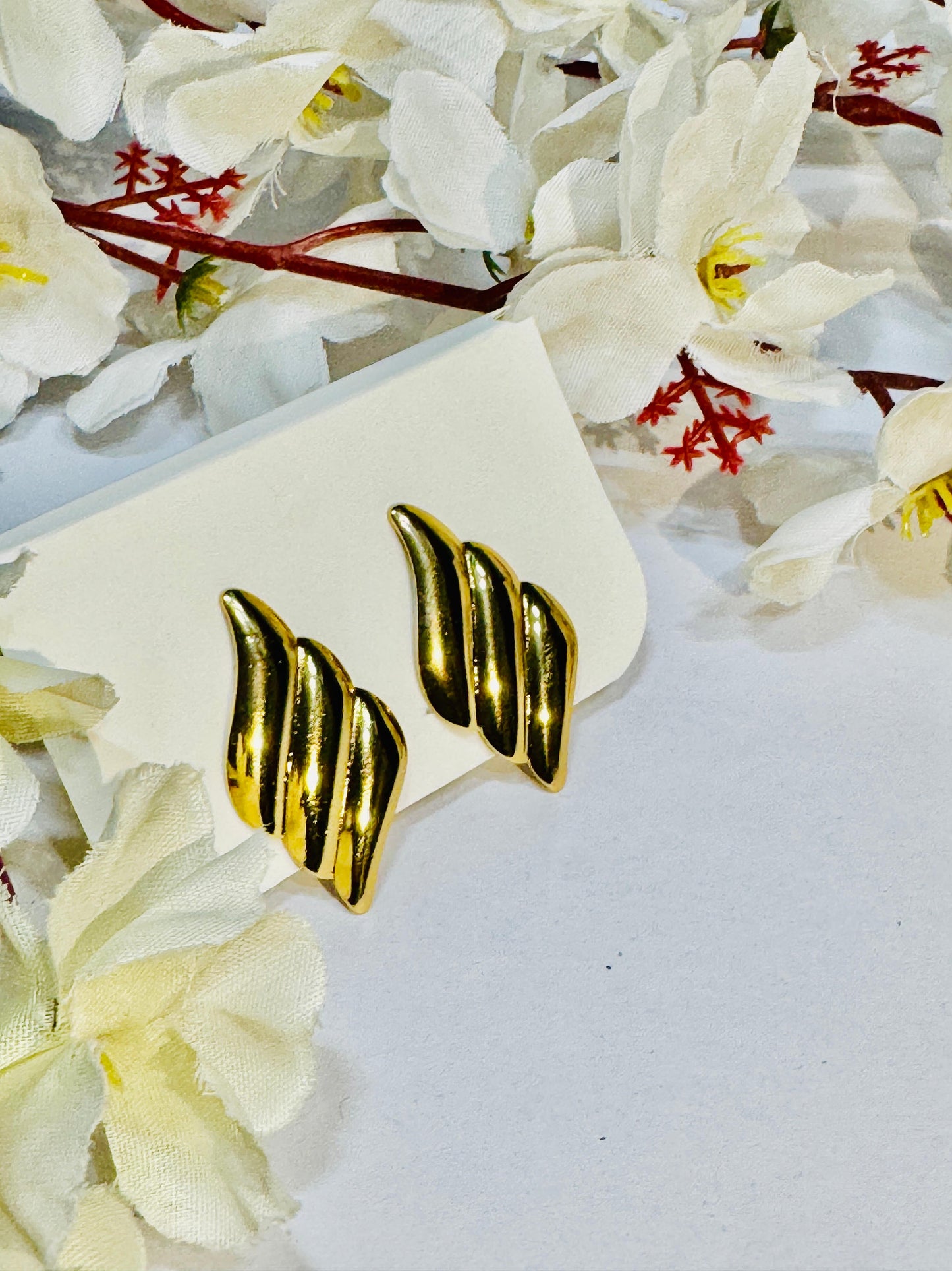 Solar Swirl Stud