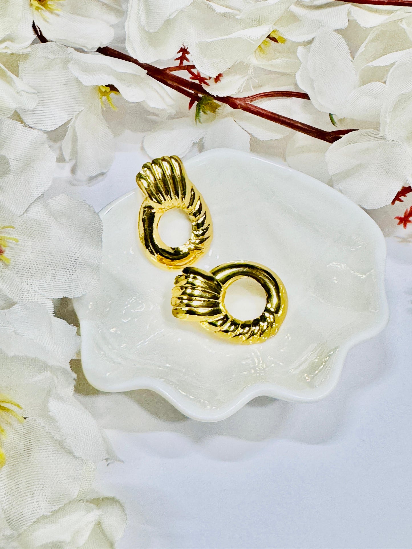 Golden Orbit Stud