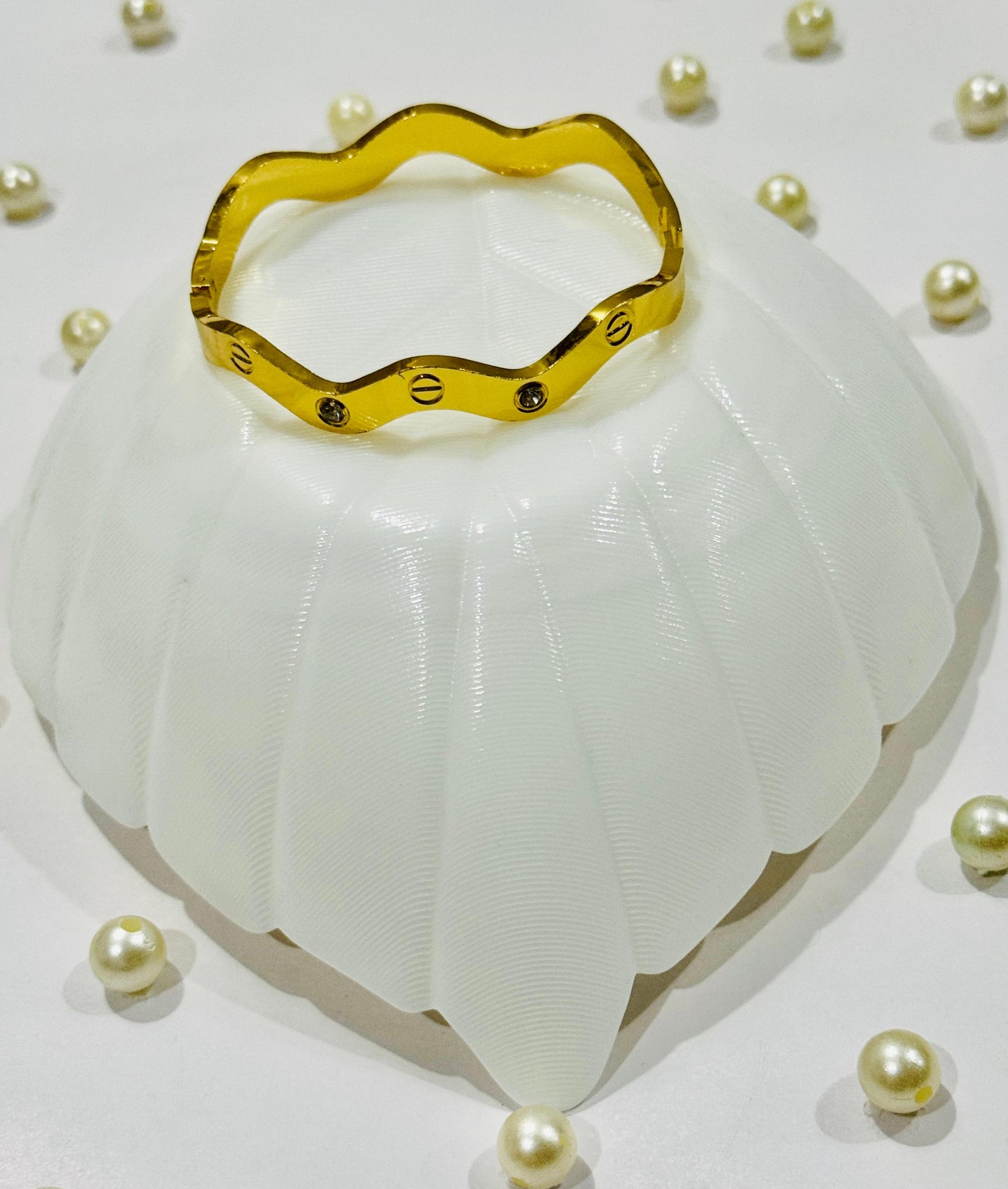 Wavy Zirconia Bracelet