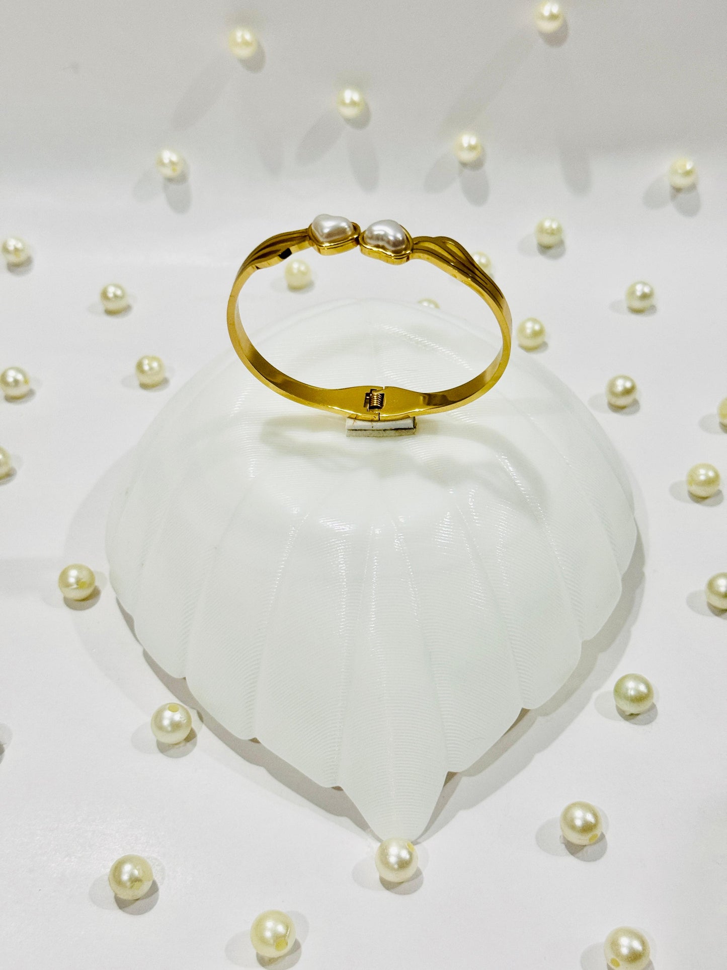 Dual Hearts Pearl Bracelet