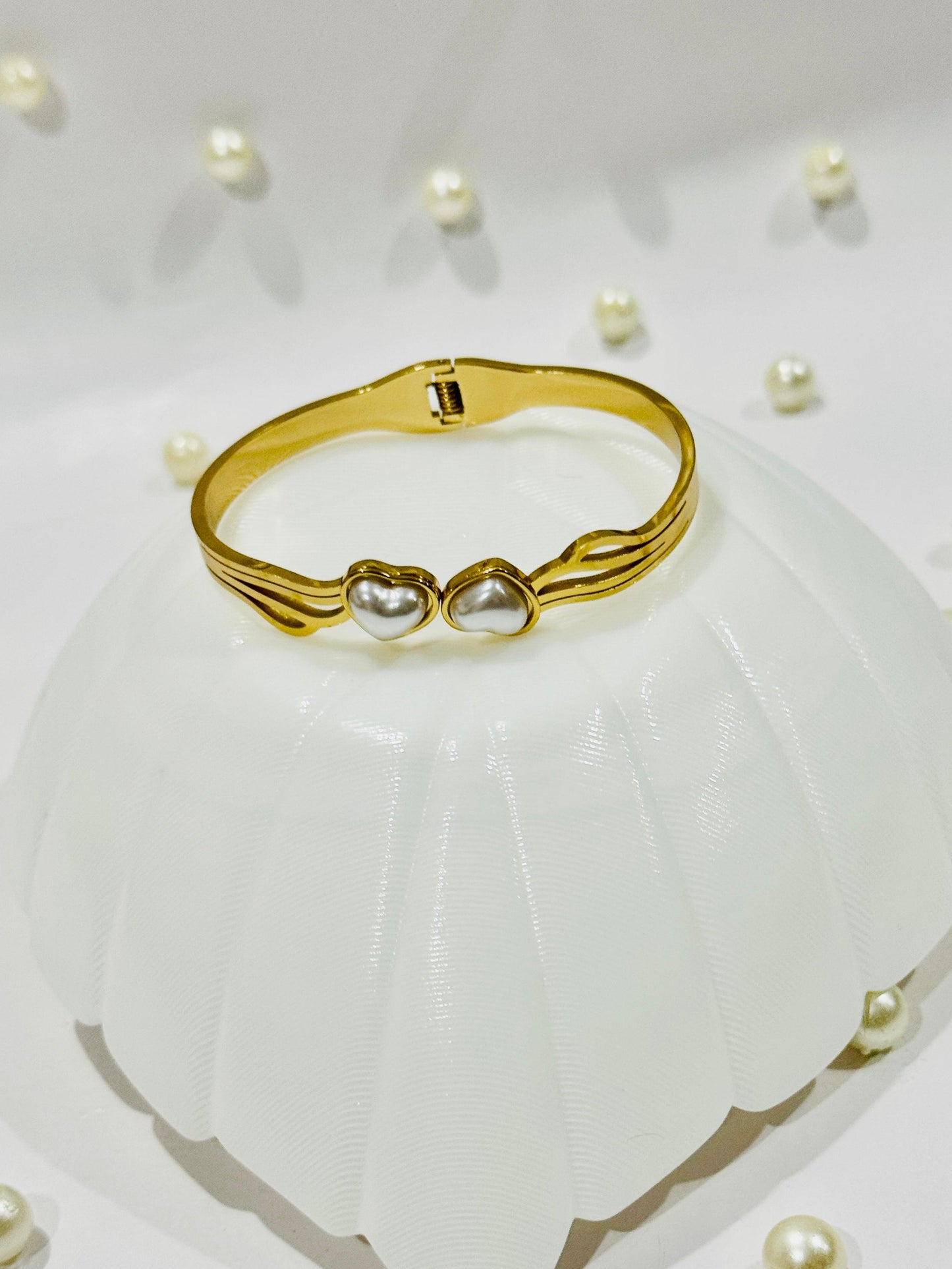 Dual Hearts Pearl Bracelet