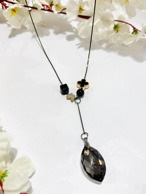 Clover Black Beauty Long Necklace