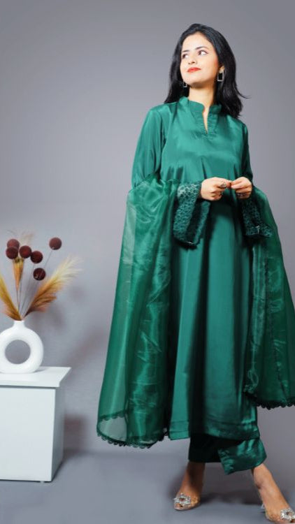 Elegant 3 Piece Green Kurta Dupatta Set