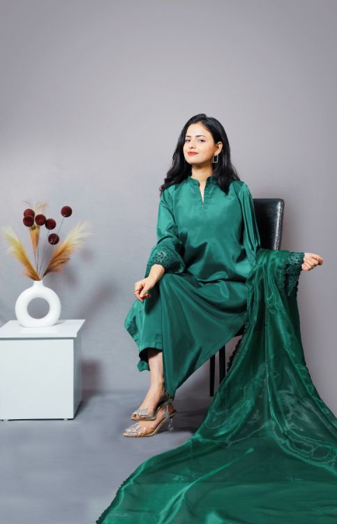 Elegant 3 Piece Green Kurta Dupatta Set
