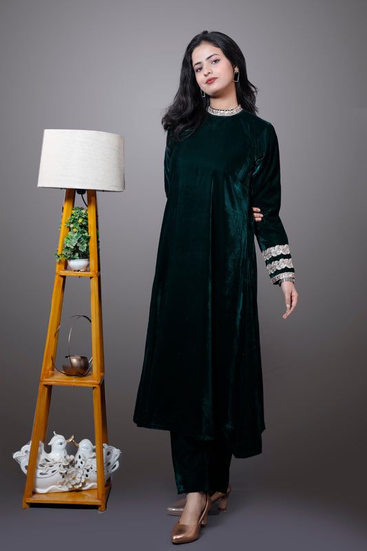 Two Piece Green Velvet Set(High Neck)