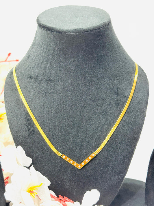 Zircon Studded 'V' Pendant Necklace