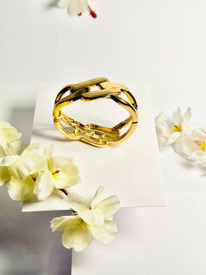 Golden Sway Cuff