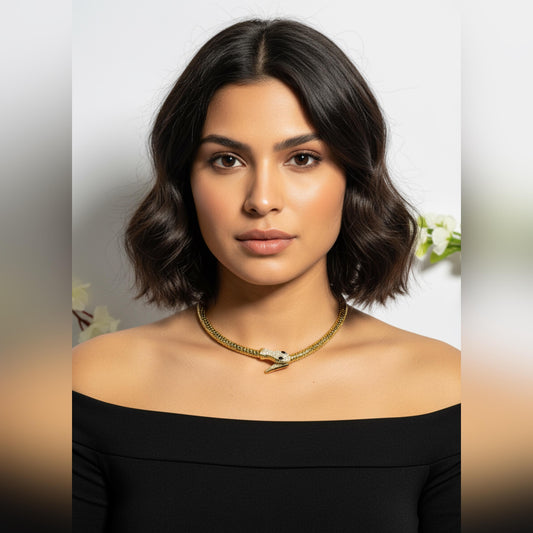 Golden Mesh Choker Necklace With Black Eye