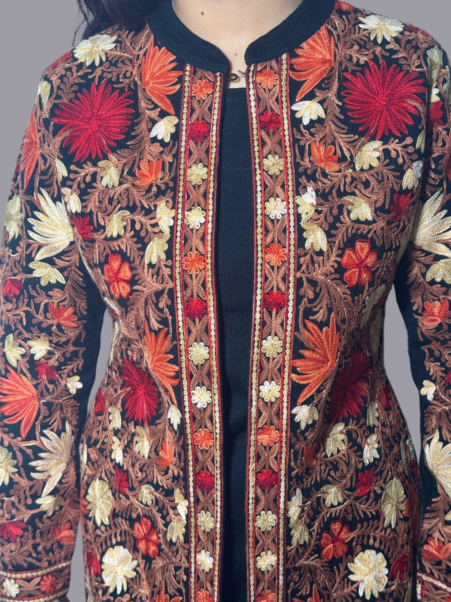 Exquisite Black Kashmiri Embroidered 3Pc Woolen Set(Suitable For M & L)