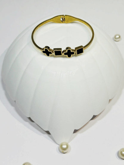 Stainless Steel Gold Plated Clover Bracelet
