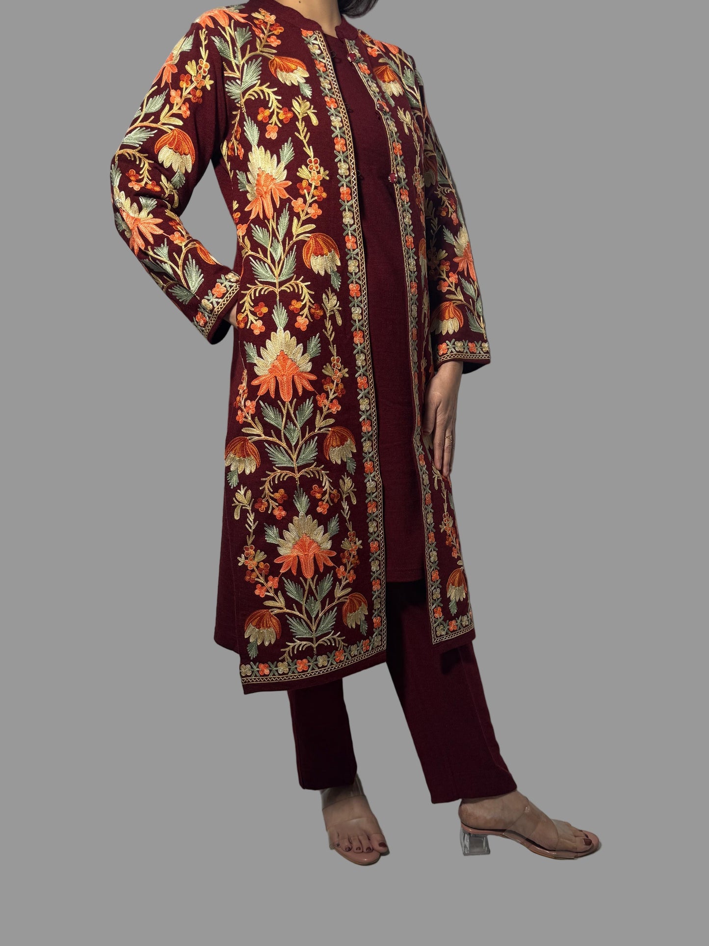 Exquisite Maroon Kashmiri Embroidered 3Pc Woolen Set(Suitable For M & L)