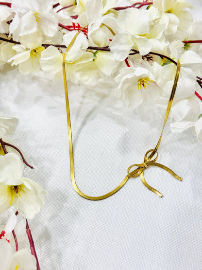 Side Bow Gold Necklace