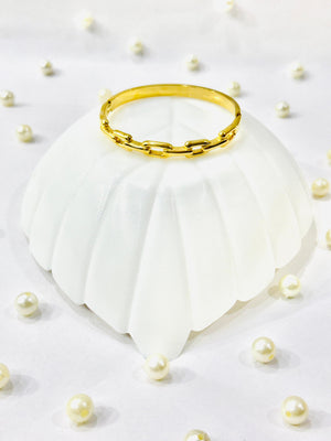 Stylish Chain Look Bracelet