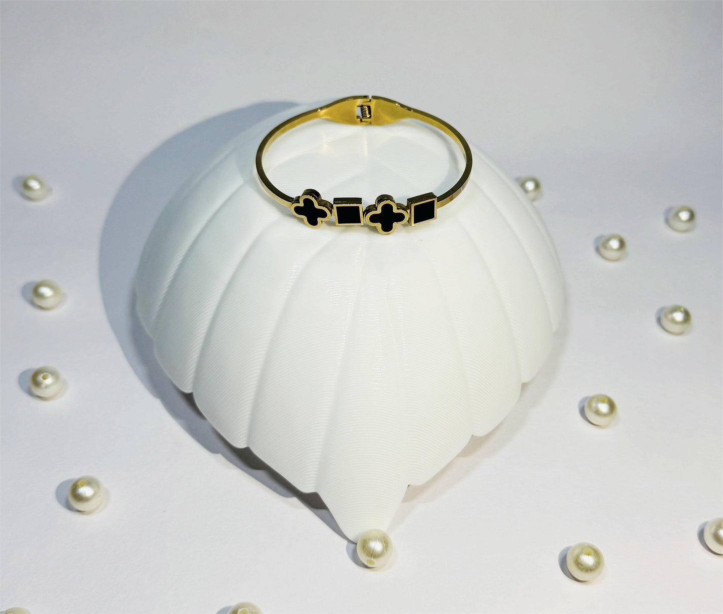 Stainless Steel Gold Plated Clover Bracelet