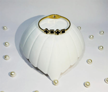 Stainless Steel Gold Plated Clover Bracelet