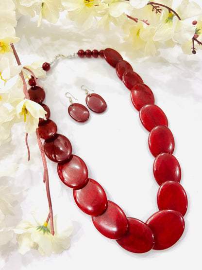 Maroon Overlapped Chemical Beads Necklace