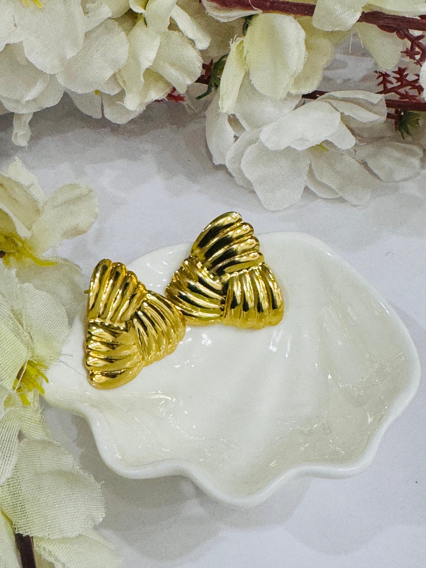 Tri Twist Stud