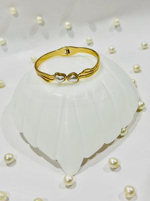 Dual Hearts Pearl Bracelet